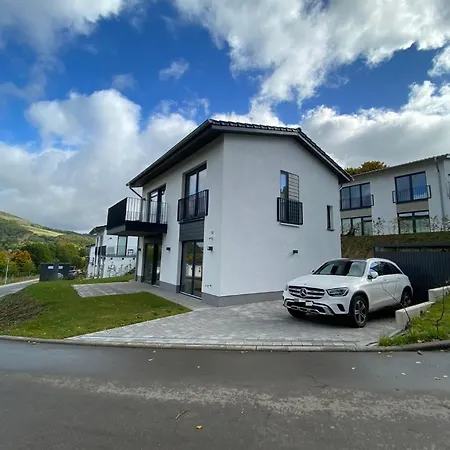 Diemelblick 19 - Besonders Familienfreundlich Mit Terrasse, Sauna Und Garten Fuer 4 Gaeste